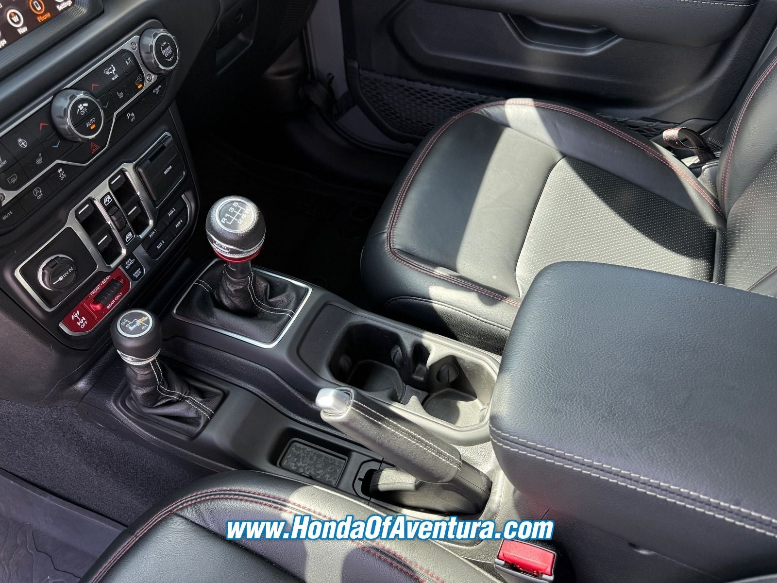 2023 Jeep Gladiator Rubicon /5 SPEED TRANS