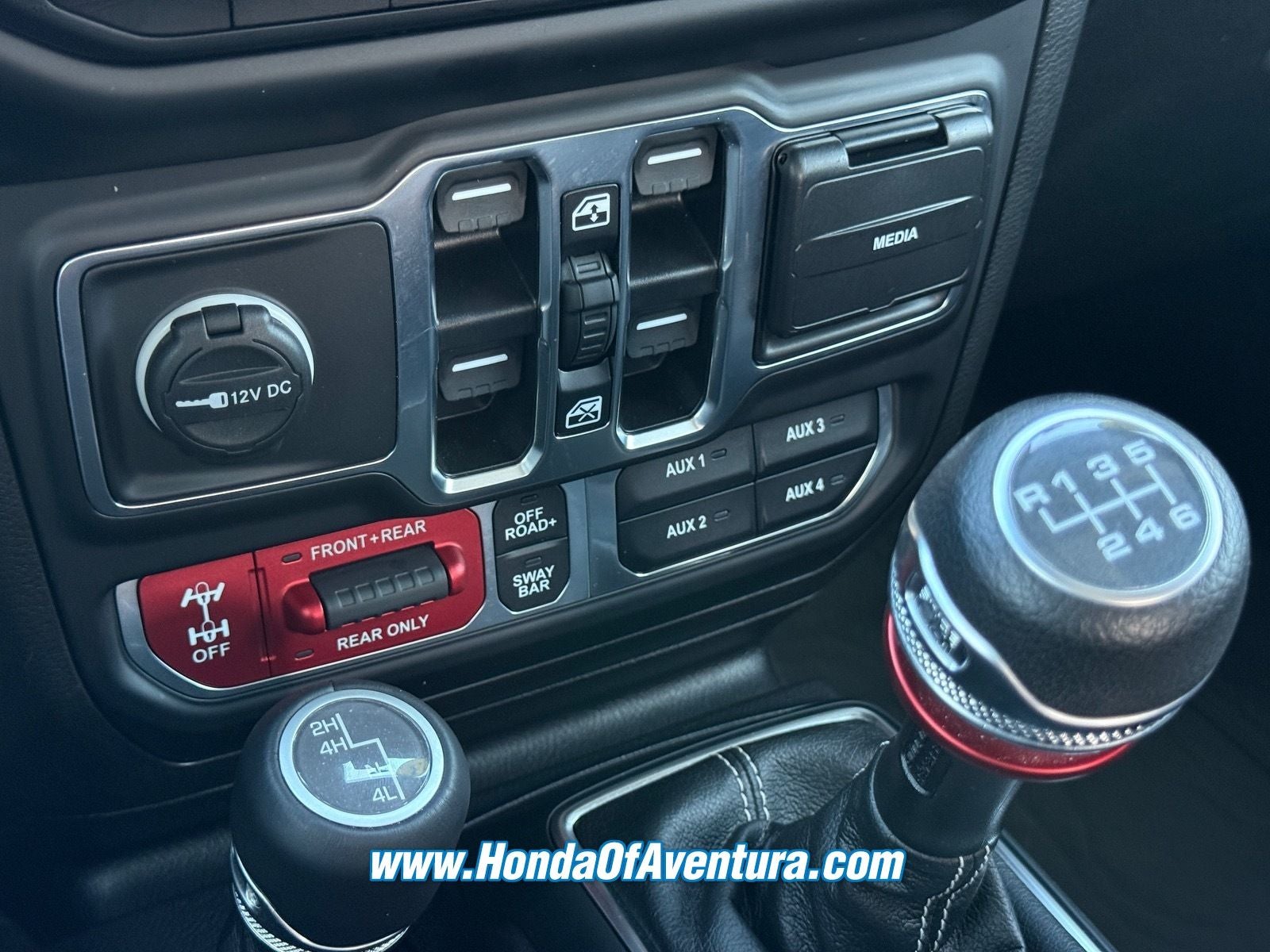 2023 Jeep Gladiator Rubicon /5 SPEED TRANS