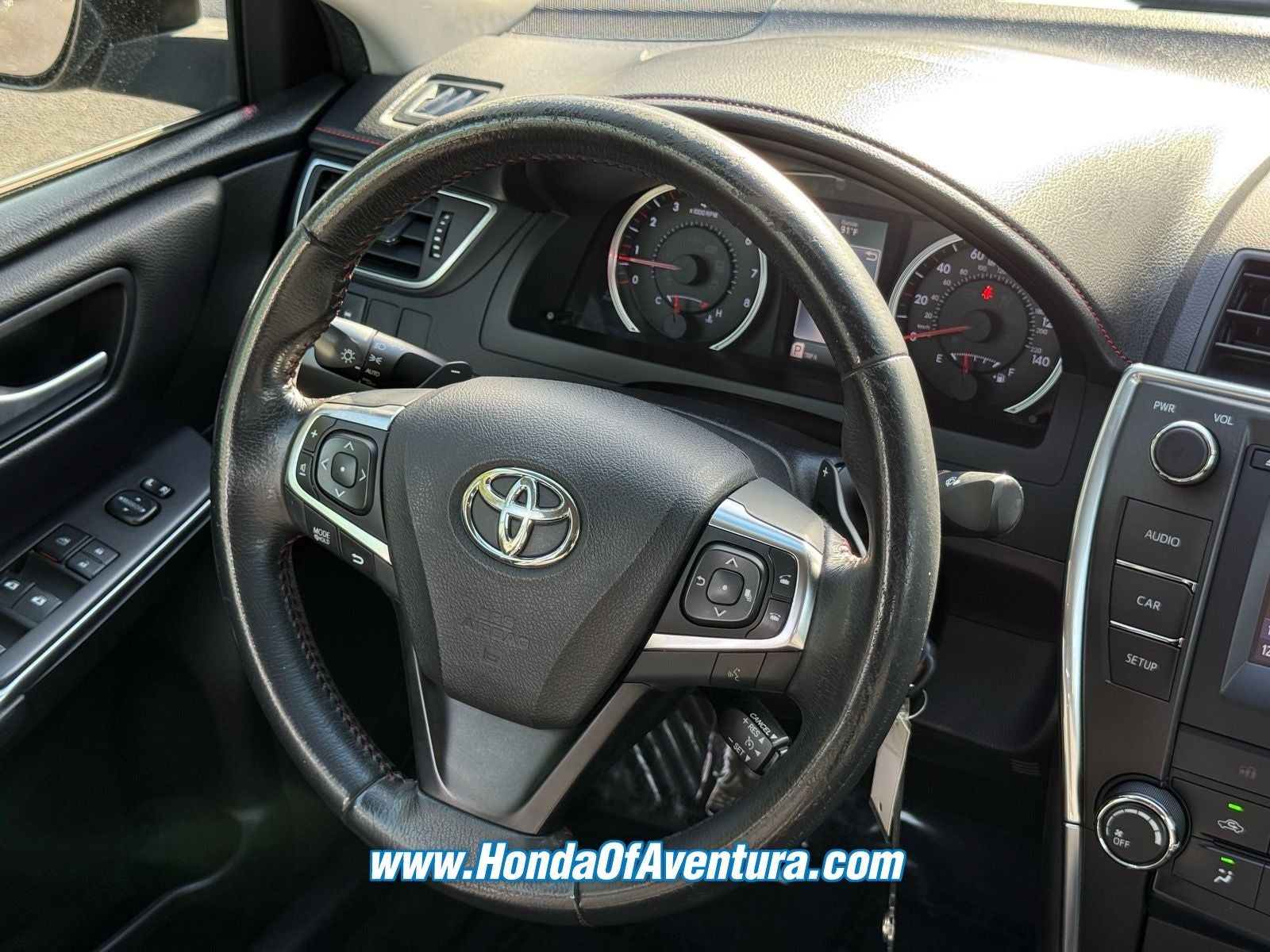 2017 Toyota Camry SE