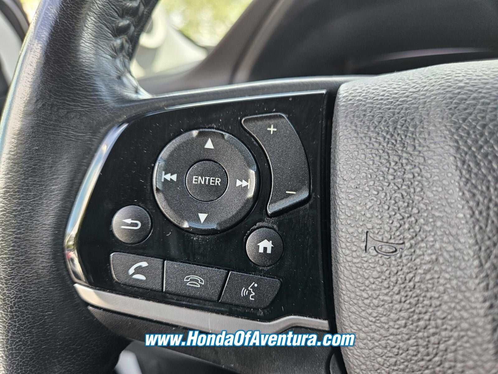 2022 Honda Pilot Touring 7 Passenger CERTIFIED
