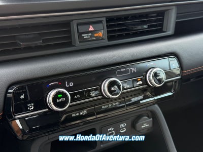 2025 Honda Pilot TrailSport / CERTIFIED/ LOW MILES