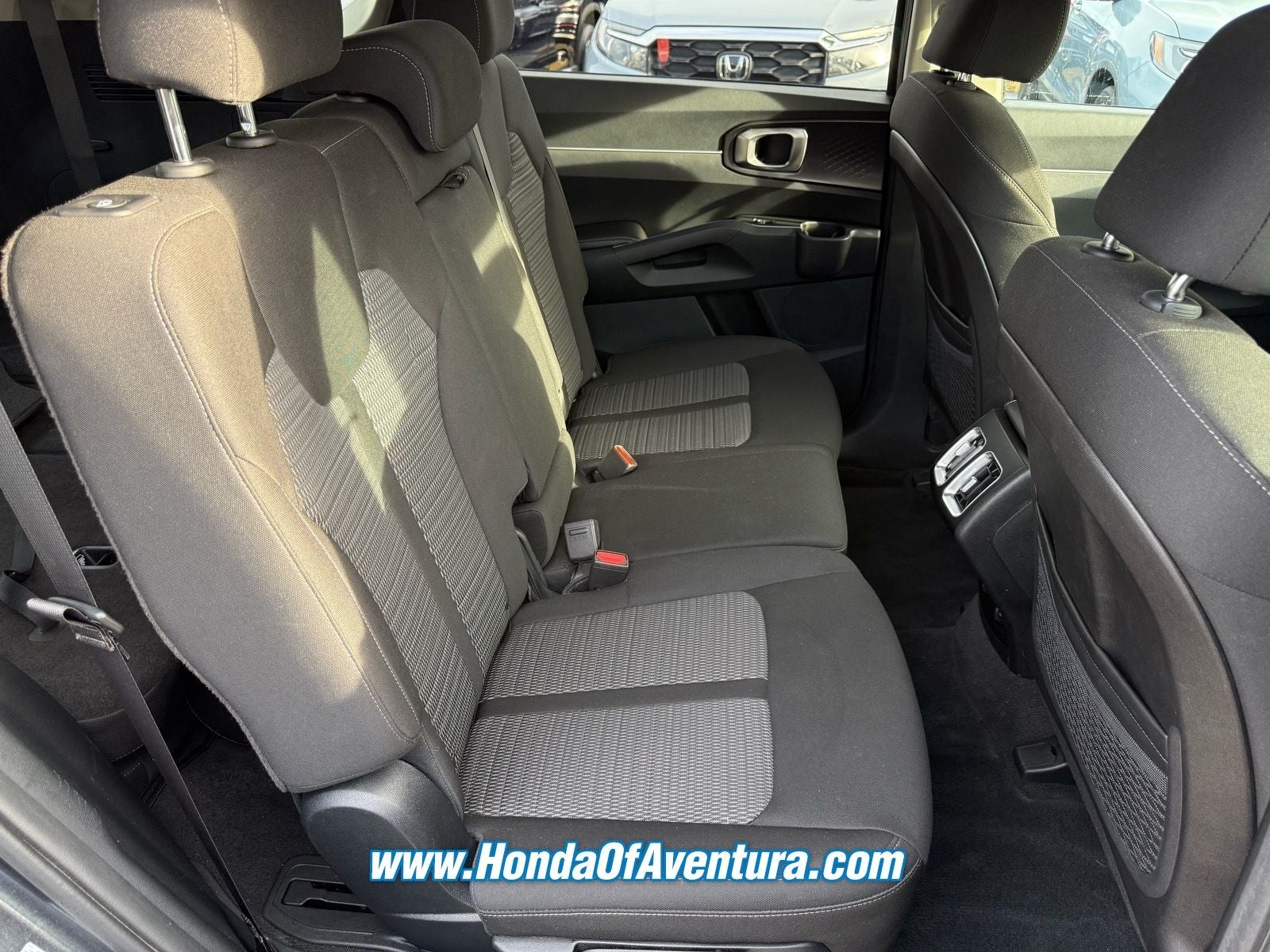 2022 Kia Sorento LX /AWD