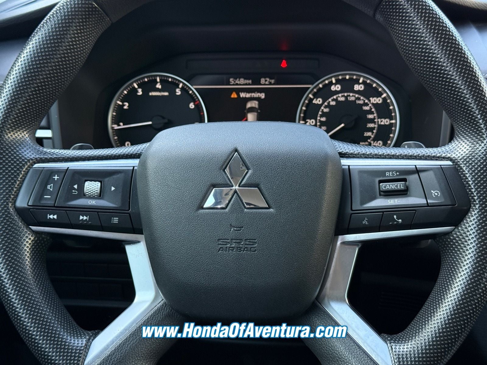 2023 Mitsubishi Outlander ES