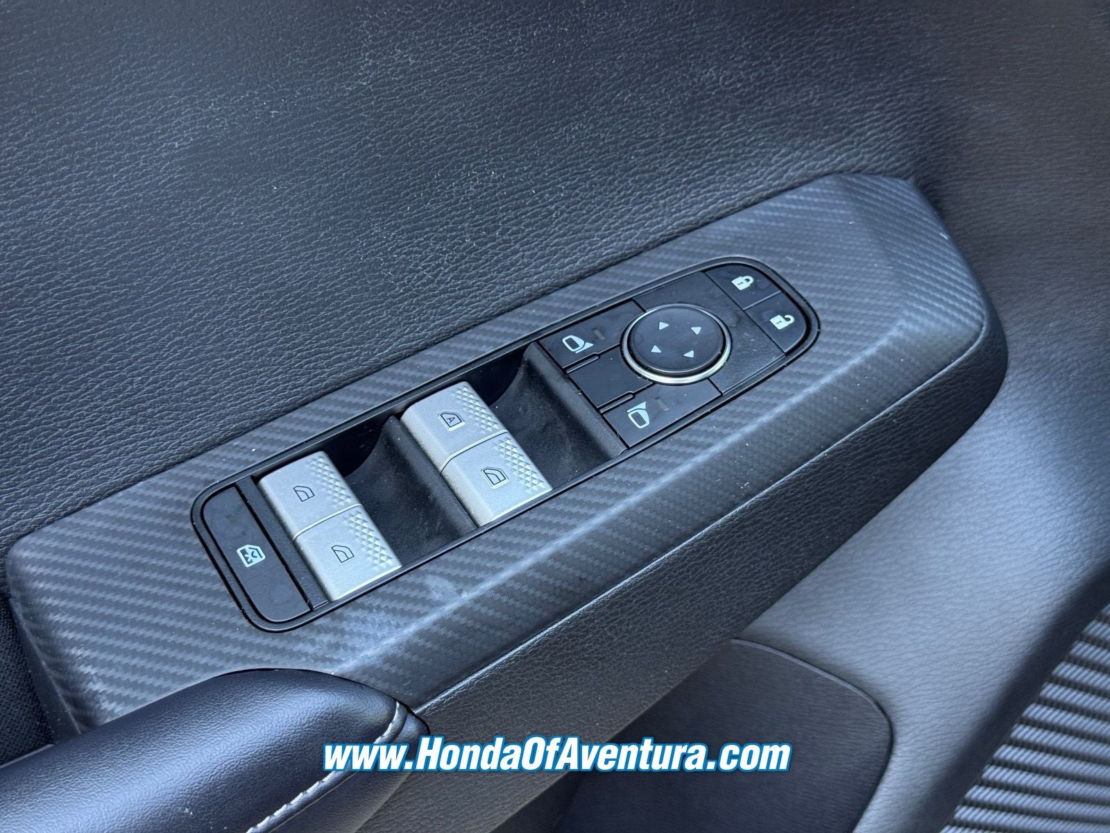 2023 Mitsubishi Outlander ES