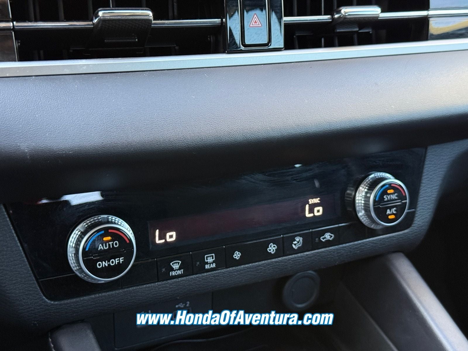 2023 Mitsubishi Outlander ES