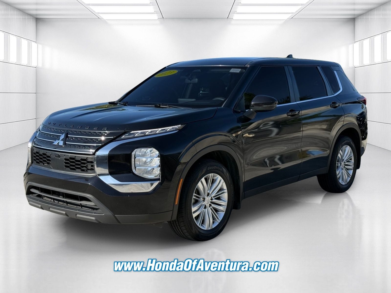 2023 Mitsubishi Outlander ES